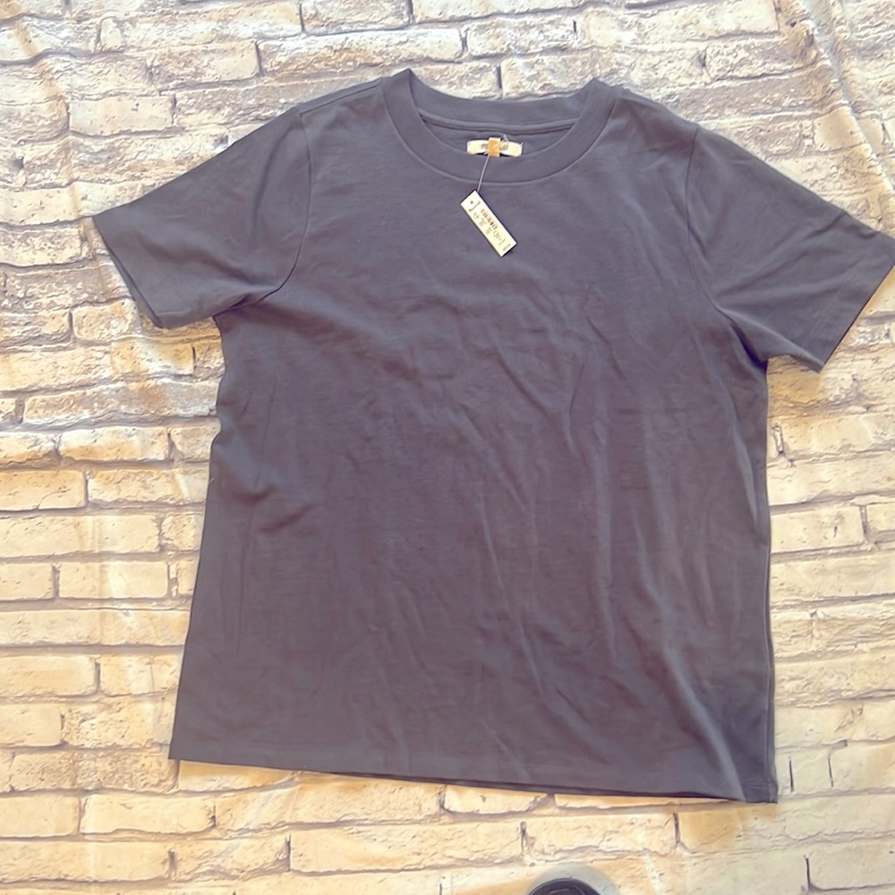 NWT Madewell women’s large gray T-shirt short sleeve